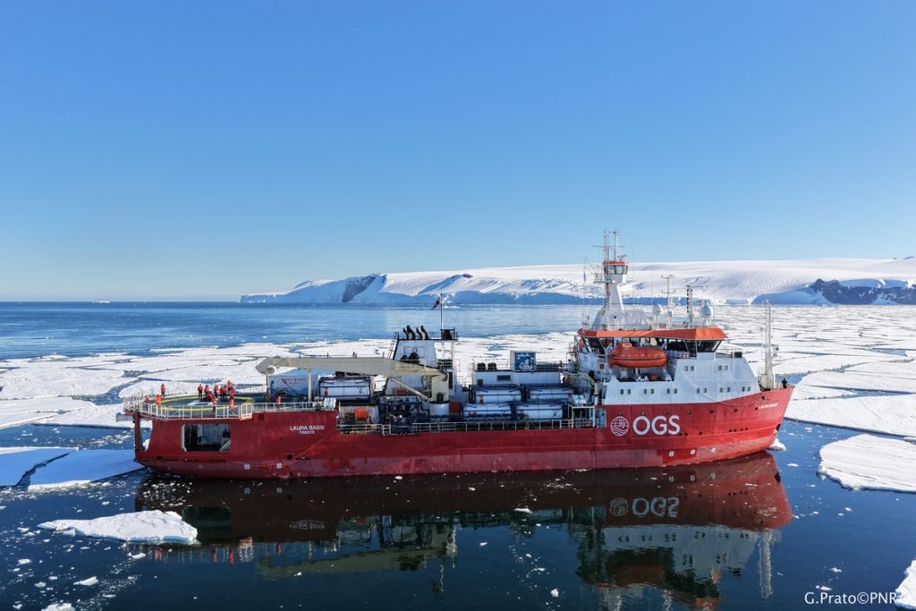 “Laura Bassi” torna dall’Antartide: conclusa con successo la campagna di ricerca estiva.