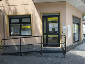 Colpo sventato all’ATM dell’ufficio postale di Mamoiada: indagini in corso nel Nuorese.
