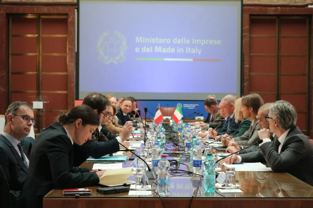 Urso incontra ministro francese Baptiste per rafforzare competitività spaziale Ue insieme