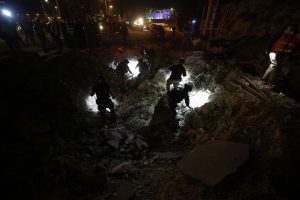 Missili iraniani colpiscono Israele: esplosioni scuotono Gerusalemme in escalation di tensioni.