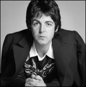16 marzo 1979: viene trasmesso sulla CBS Wings Over the World, con Paul McCartney