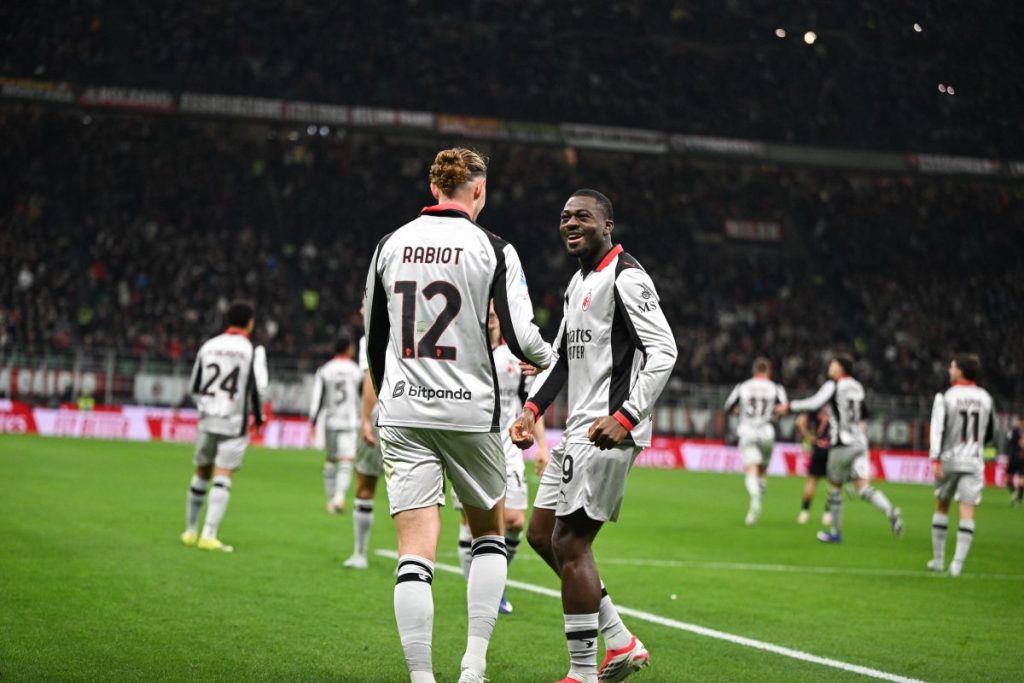 Il Milan trionfa 3-2 contro il Torino e torna al secondo posto in classifica.