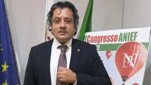 Rinnovo contratto scuola: aumenti di 140 euro e arretrati di 1600 euro, parla Pacifico.