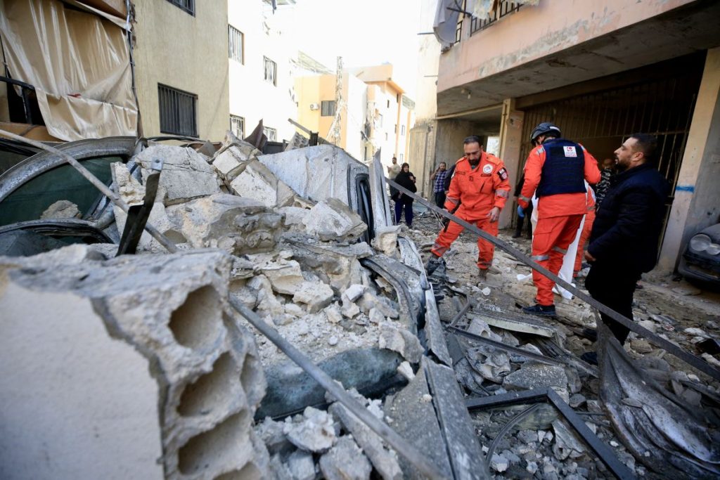 Tensioni in Medio Oriente: Trump minaccia l’Iran, attacchi a Kharg e ambasciata Usa a Baghdad.