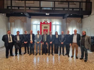 Zecchinato dialoga con i sindaci del Portogruarese per ascoltare esigenze locali.