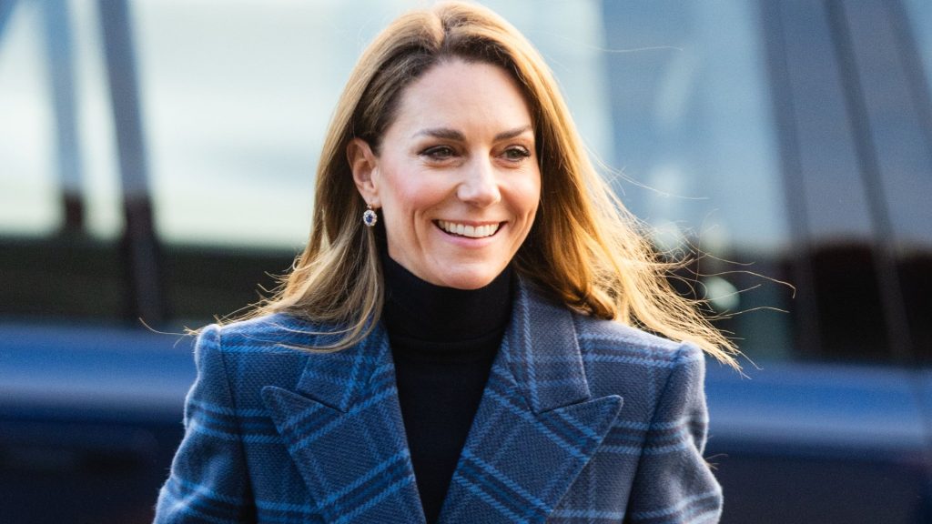 La scelta inaspettata di Kate Middleton ha scatenato panico a palazzo durante il matrimonio.