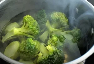 Stai Consumando Questi Alimenti Nel Modo Sbagliato? Scopri Subito!