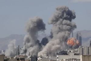 Raid Usa-Israele vicino allo Stretto di Hormuz: tensioni crescenti in Medio Oriente.