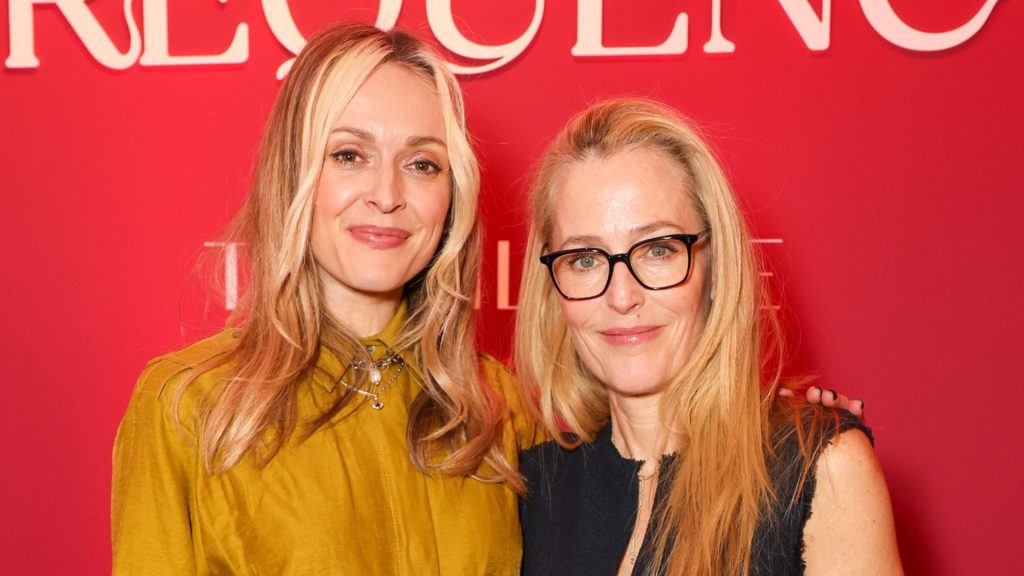 Gillian Anderson e Fearne Cotton: stili a confronto per gli eventi primaverili. Quale scegli?