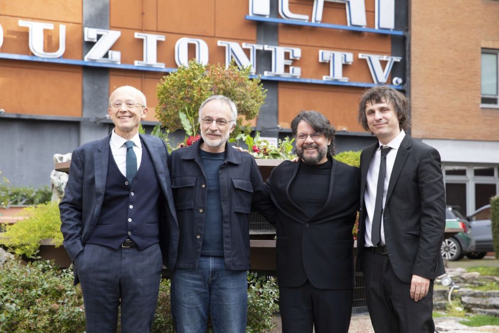 La pelle del mondo: viaggio nella biosfera con Mancuso e Petrolo tra natura e scoperta