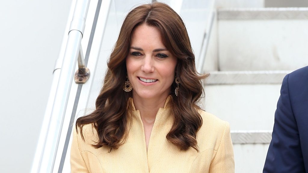 I nuovi orecchini Brora di Kate Middleton: un restyling 2026 elegante e sempre attuale.