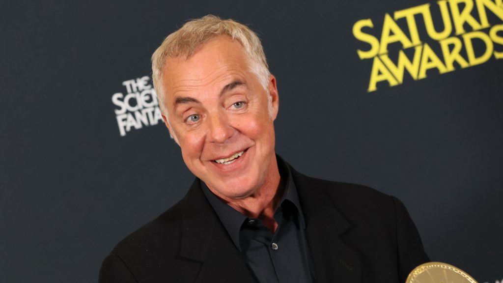 “The Westies”: la serie che esplora la vita criminale irlandese a New York. Scopri di più!