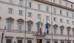 Riunione a Palazzo Chigi: nuove misure per rinforzare sicurezza e gestione immigrazione.