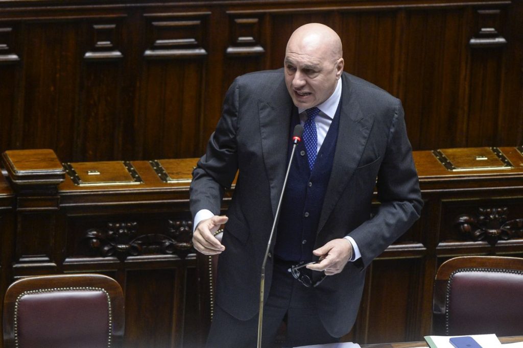 Crosetto: “Onu a Hormuz, Parlamento italiano approvi anche senza il suo consenso”.