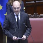 Educazione all’uso responsabile dell’Intelligenza Artificiale: un appello urgente di Fontana.