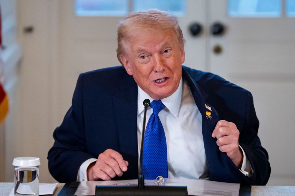 Iran: l’unica speranza di vita è nelle trattative secondo Trump