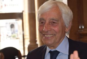 Confronto tra esperti sul tumore del retto extraperitoneale a Roma: ultime novità e approcci.