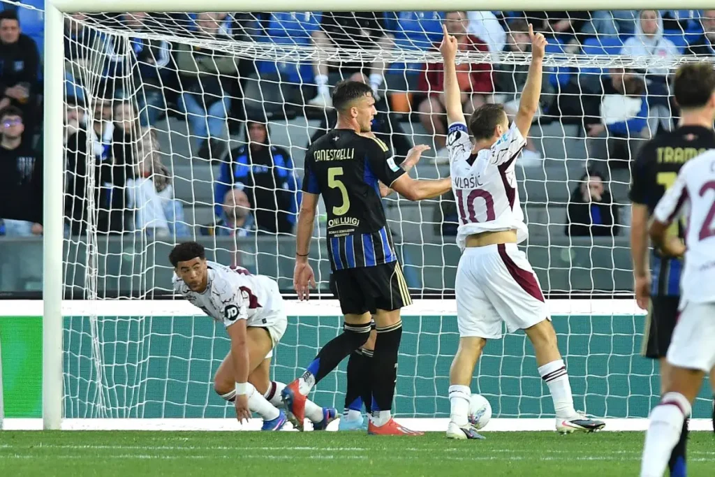 Torino conquista Pisa grazie a un gol decisivo di Adams.
