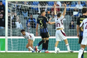 Torino conquista Pisa grazie a un gol decisivo di Adams.