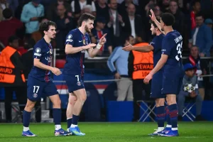 PSG trionfa 2-0 sul Liverpool grazie a Douè e Kvaratskhelia, prestazione eccezionale!