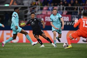 Aston Villa trionfa 3-1 a Bologna, capitalizzando le occasioni e dominando la partita.