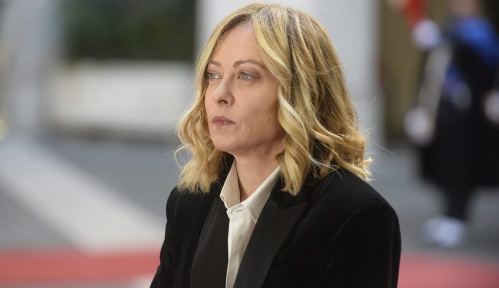 Meloni e al-Sisi: sostegno al dialogo per la crisi iraniana nel recente incontro.