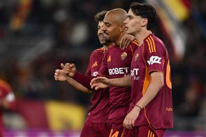 Roma domina il Pisa 3-0: Malen protagonista di uno show all’Olimpico.