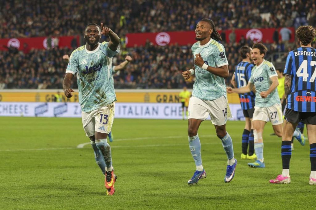 Boga stende l’Atalanta, Juve vince a Bergamo e si avvicina alla Champions League.