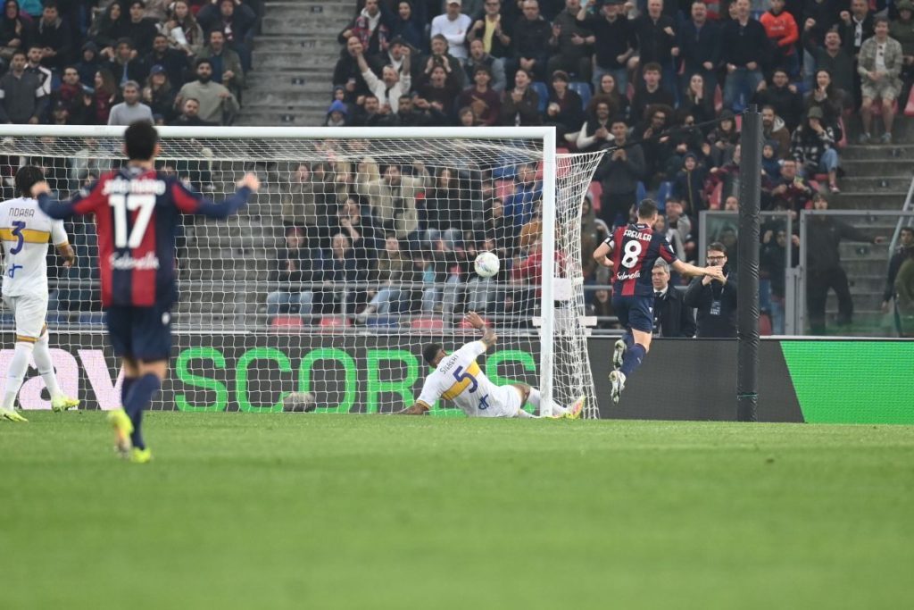 Bologna trionfa 2-0 sul Lecce grazie a Freuler e Orsolini al Dall’Ara.