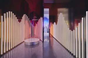 Scopri “Feel The Aura”: Ploom incanta con un’esperienza immersiva alla Milano Design Week.