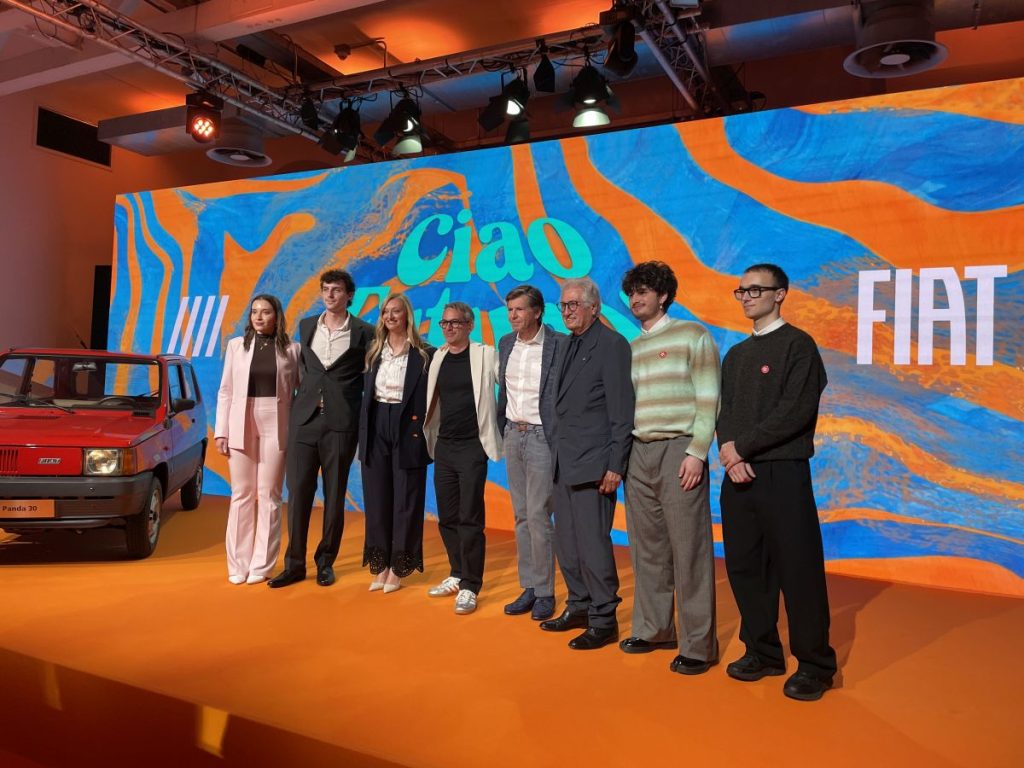 Fiat e giovani designer: insieme per reinventare l’auto del futuro. Innovazione e stile uniti!