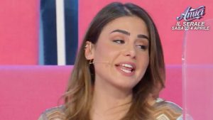 Alessia Antonetti lascia, accusa Ciro di aver danneggiato la sua carriera.