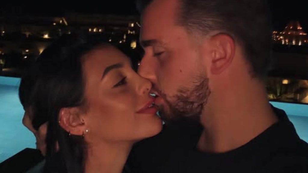 Uomini e Donne: Sara e Alessio a Marsa Alam, il web esplode per il loro “Ti amo”!