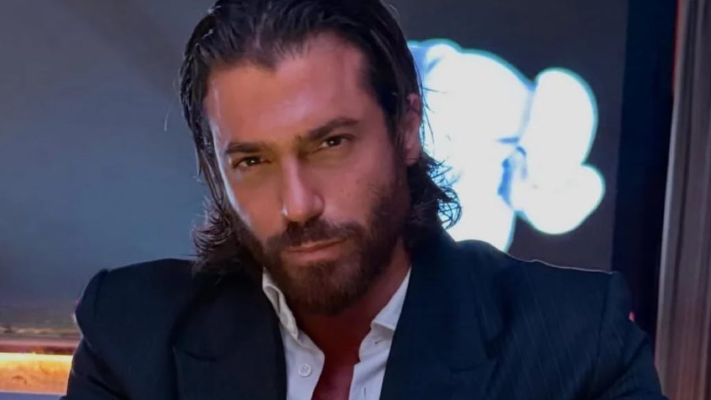 Can Yaman e Laura Pausini: reunion sorprendente dopo il Festival di Sanremo al concerto.