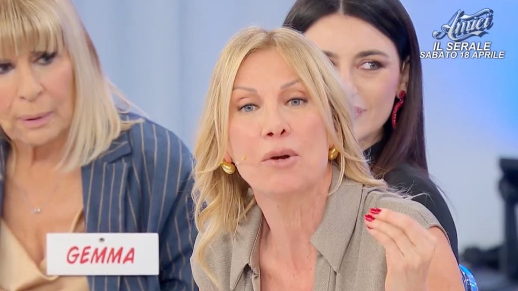 Uomini e Donne: Sabrina seduce Davide, ma lui la delude clamorosamente!