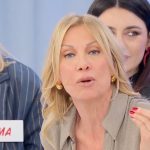 Uomini e Donne: Sabrina seduce Davide, ma lui la delude clamorosamente!
