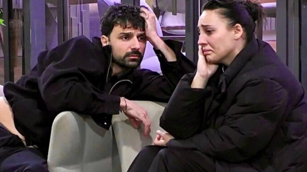 Grande Fratello Vip: la sorella di Francesca Manzini contro di lei, “Sta facendo una pessima figura”.