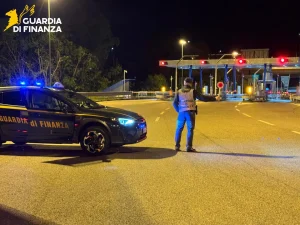 Catturata al casello di Cessalto una latitante in fuga.