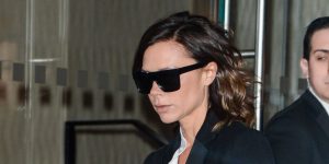 Victoria Beckham’s adidas trainers: l’eleganza perfetta per il tuo look smart-casual.