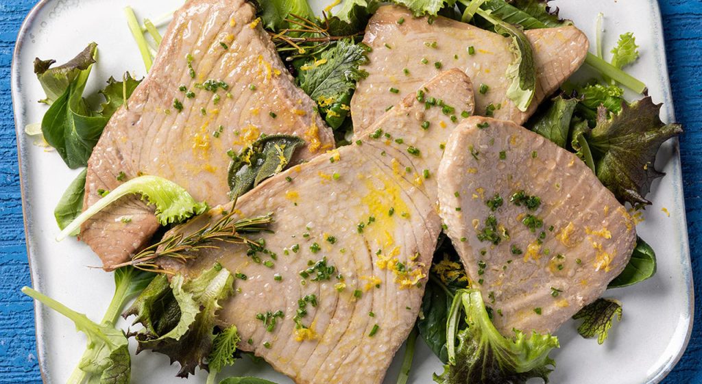 Coppia finisce in shock anafilattico dopo aver mangiato tonno ricongelato: ecco cosa è successo.