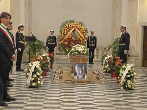 A Roma la camera ardente per l’addio a Roberto Arditti, grande commozione
