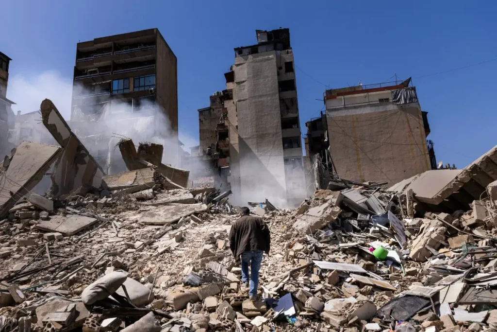 Iran e Pakistan: negoziati su stretto di Hormuz e uranio. Prospettive future.