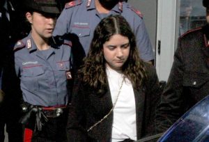 Chiara Petrolini condannata a 24 anni per il caso neonato sepolto.