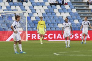 Sassuolo trionfa 2-1 sul Como, svanisce il sogno Champions per la squadra di Fabregas.