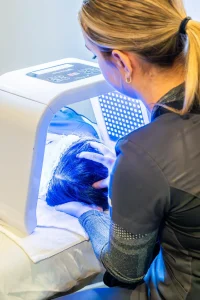 Terapia della luce LED: 5 vantaggi essenziali per estetisti da conoscere.