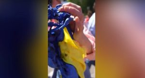 Tensioni al corteo del 25 aprile a Roma: +Europa con bandiere ucraine contro l’aggressione.