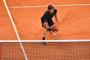 Shelton trionfa all’ATP 500 di Monaco, Cobolli si arrende in finale.