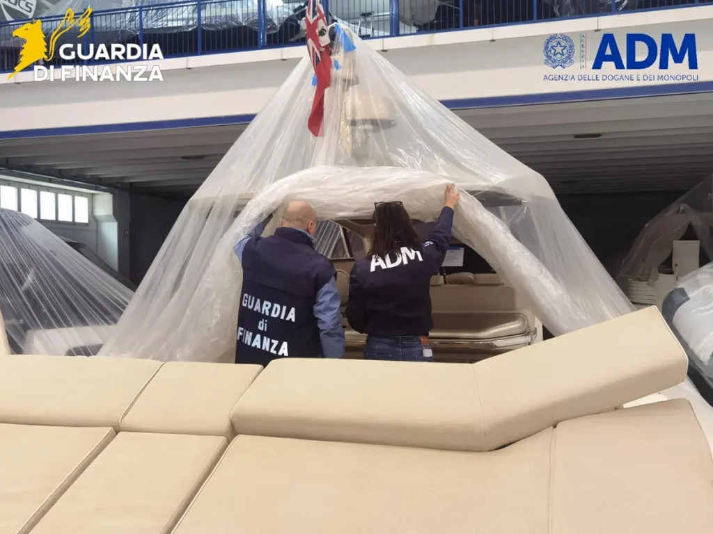 Sequestrato yacht da 600mila euro a Olbia: proprietario denunciato per irregolarità.