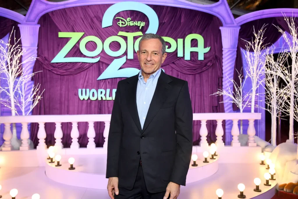 Bob Iger torna advisor in Thrive Capital dopo l’uscita da Disney.