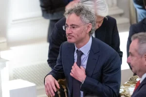 Palantir supporta l’IRS nell’indagine su crimini finanziari negli Stati Uniti.